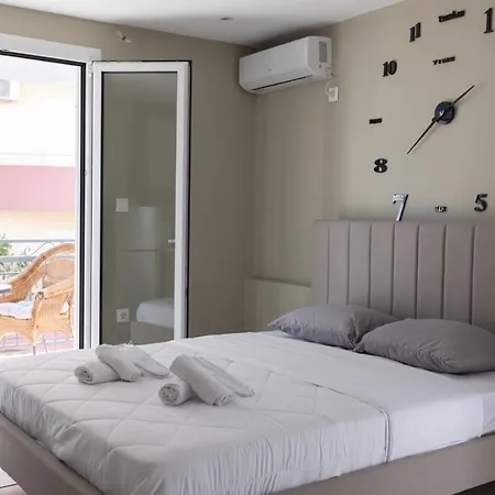 Aiolos Luxury Agios Dimitrios Center 4 Apartment