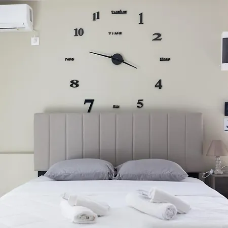Aiolos Luxury Agios Dimitrios Center 4